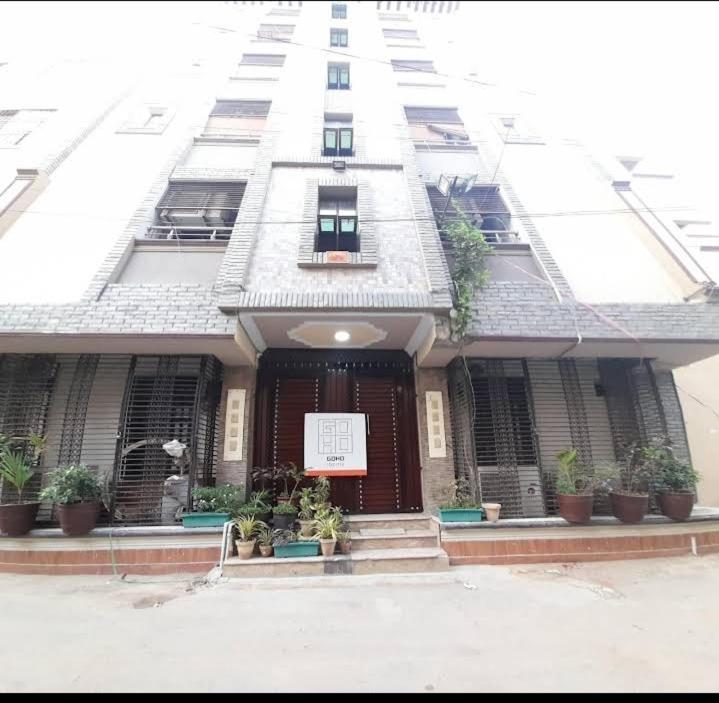 Luxury Living Rooms Near Agha Khan, Millennium, Nueplex Karachi Luaran gambar